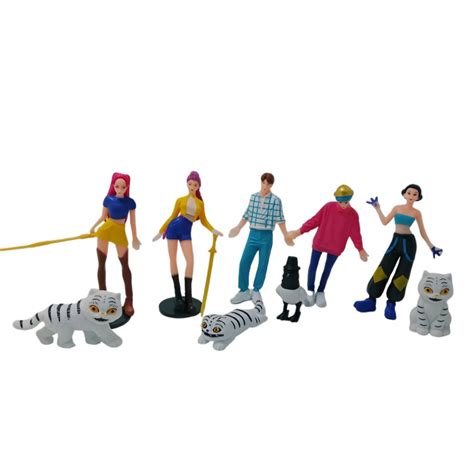 KPop Demon Hunters PVC Figure Set Of 9 – Geekmonkey