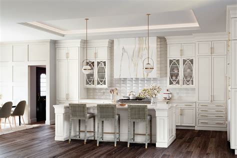 Finding the Best White Paint for Your Kitchen Cabinets - KraftMaid