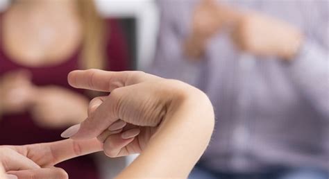 How AI could help you learn sign language