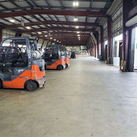 Peninsula Truck Lines, Inc. in 701 6th St NW, Auburn, WA 98001, USA