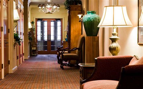 Funeral Home in Shelby Township, MI | Wujek-Calcaterra & Sons, Inc.