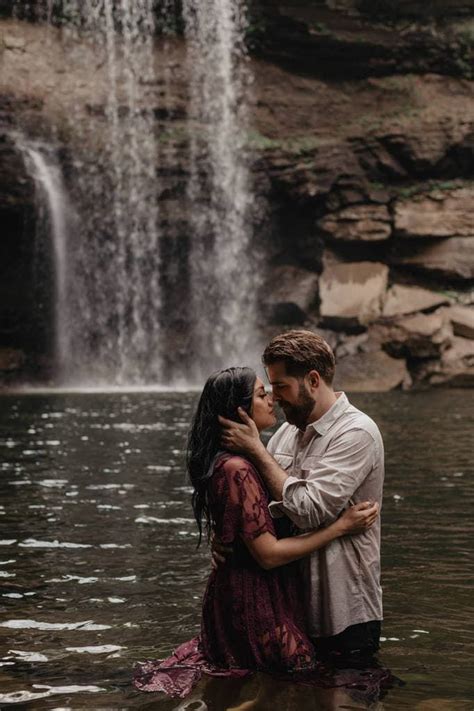 engagement photos waterfall