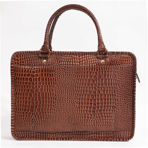 Croco Pattern Marron Laptop Bag – Kinnoti