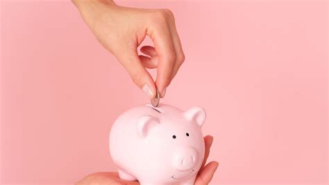 7 toxic money habits you should break by your 30s, according to experts ...