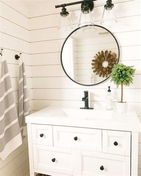White Farmhouse Shiplap Bathroom - Soul & Lane