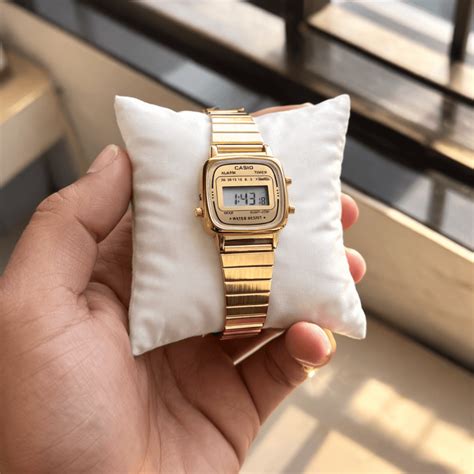 Vintage Women Watch - Digital – XYZ Store