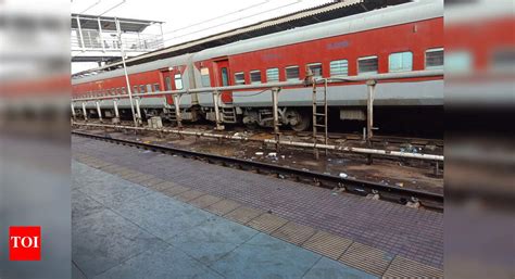 when can we see clean railway platform n track in - Times of India