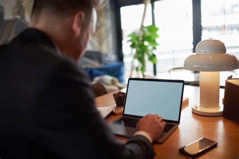 Business Owner Laptop 的图像结果