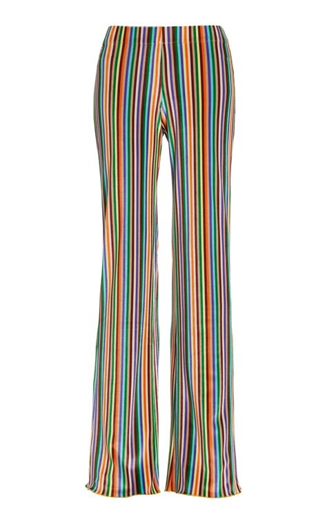 Ranveer Singh has a unique fashion identity and these are his style ...