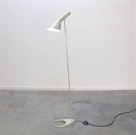 'AJ' Floor Lamp by Arne Jacobsen for Louis Poulsen, 1957 | #197051