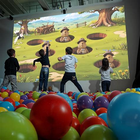 Interactive Wall Projection System 的图像结果