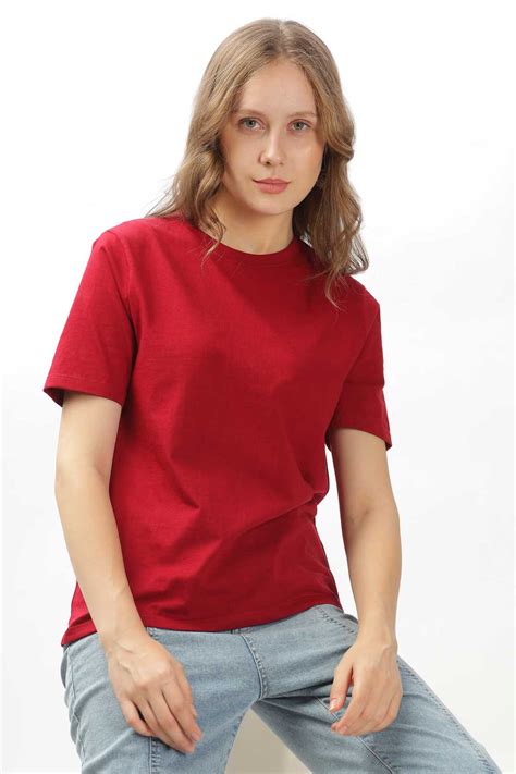 Regular fit combed cotton solid Tshirt - Maroon – Bluberyl