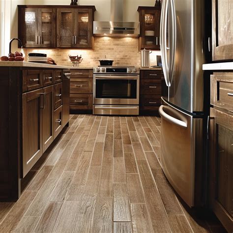 25 Vibrant Kitchen Flooring Ideas to Complement Oak Cabinets