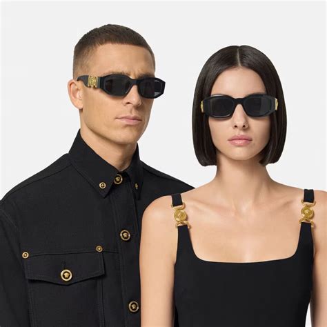 Shop Oval Sunglasses and Eyewear Shapes | Trendy and Branded Styles