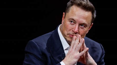 Elon Musk Wants To Live Stream Cage Fight, Zuckerberg Says 'Not Holding ...