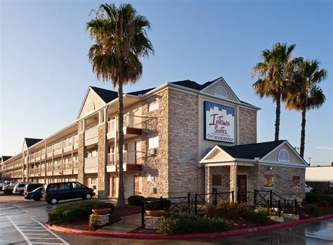 INTOWN SUITES NASA (Webster) - Hotel Reviews, Photos, Rate Comparison ...