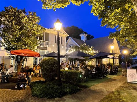 Downtown Roswell, Georgia: The Best Restaurants, Shops & Parks - Little ...