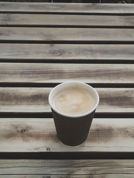 Paper coffee cup ready to go or take away coffee | Premium Photo