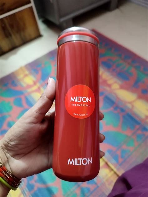 Milton Shiny 300 Thermosteel Insulated Water Bottle, 300 ml, Red | Hot ...
