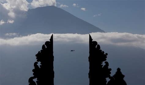 Indonesia: Bali and Vanuatu islands gear up for volcanic eruption ...