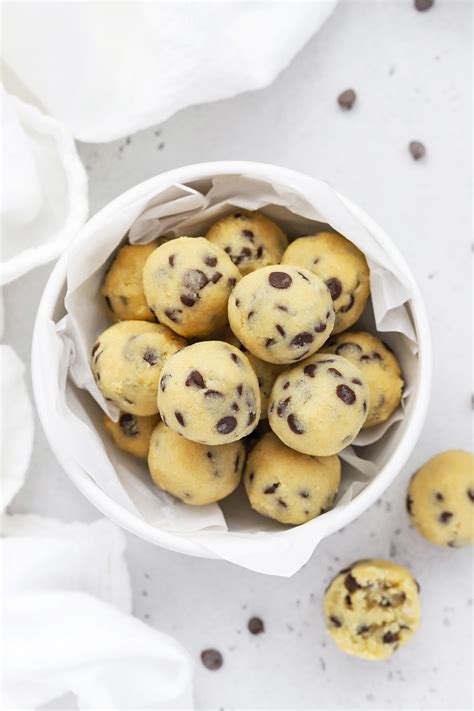 Healthy Cookie Dough Bites