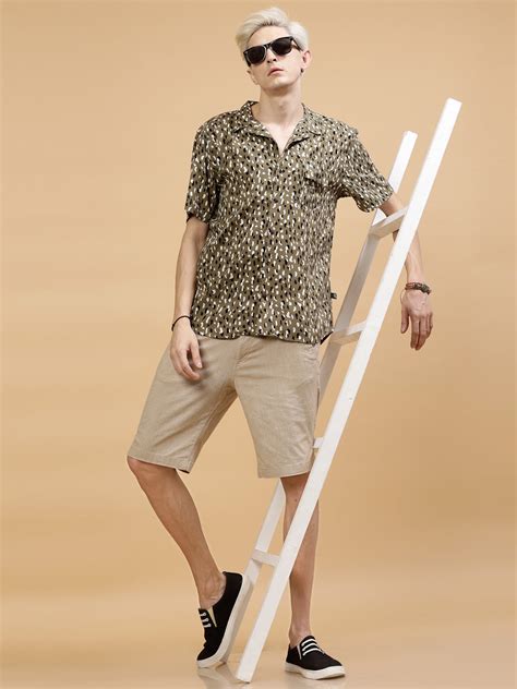 Abstract Print Cut Away Collar Shirt – rigoindia