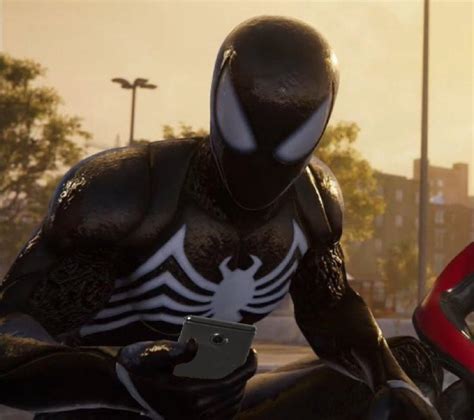 Symbiote Spider-Man phone meme : r/marvelmemes