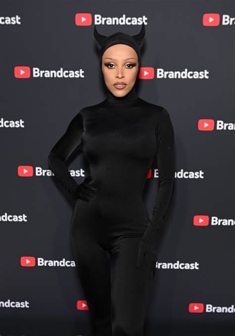 Doja Cat Is Naked, Covered In Blood In "Attention" Video