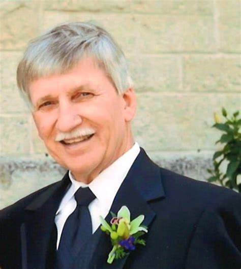 OBITUARY Tom Owen Mueth Tom Owen... - Leesman Funeral Home | Facebook