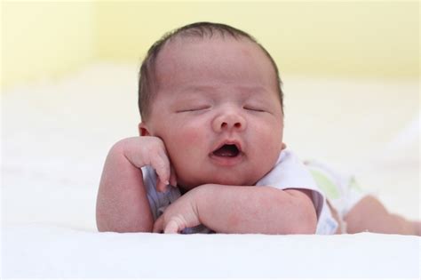 婴儿抱被2023新品新生儿秋冬季加厚包被初生宝宝襁褓母婴用品跨境-阿里巴巴