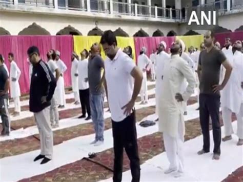 International Yoga Day: UP Minister Danish Azad Ansari leads Yoga ...
