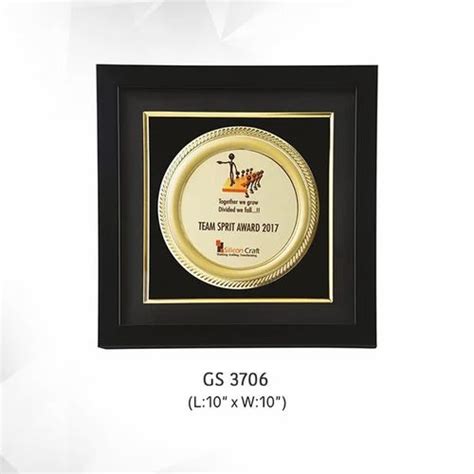 Momentos - Wooden Plaque Memento Trader - Retailer from Coimbatore
