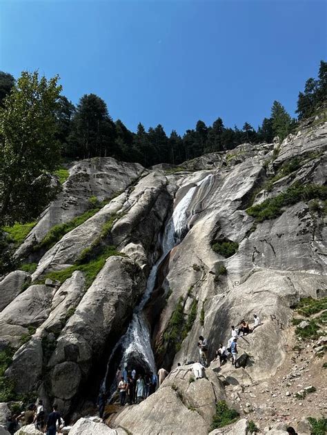 THE SERENE HOTEL & RESTAURANT (Kumrat Valley) - Hostel Reviews & Photos ...