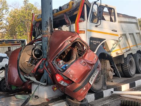 Tragic accident at Doiwala toll plaza in Dehradun Out-of-control dumper ...