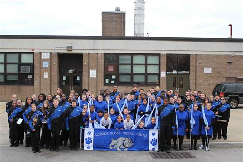 Robert Moses Marching Band Takes Part in Veterans Day Parade | Deer ...