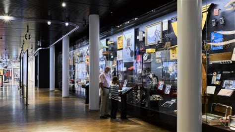 The NEW Museum of Communication | Meer