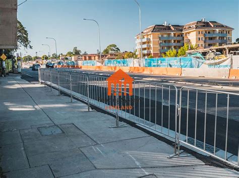 Block the Way 的图像结果