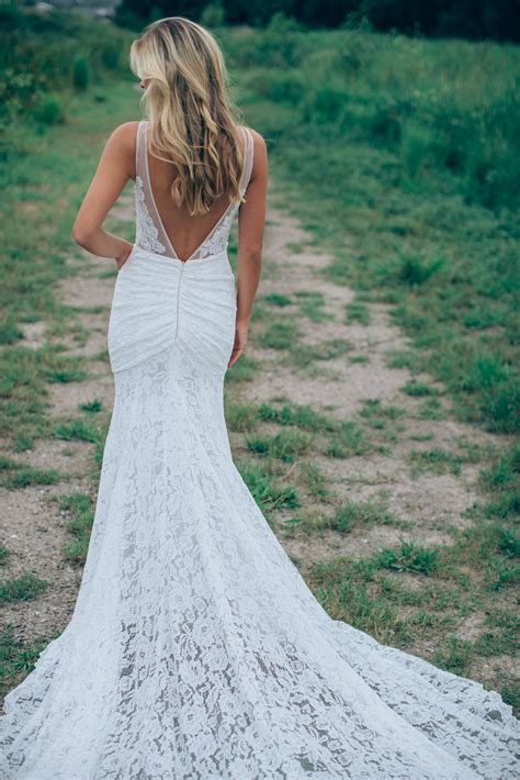 Low Back Lace Wedding Dress