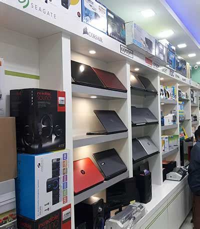Computer Shop 的图像结果