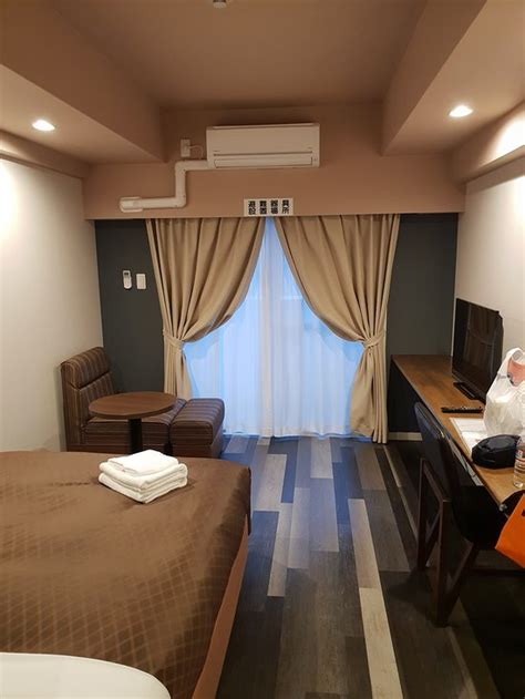 MR. KINJO IN SHANTI VAN TSUBOGAWA EKI (Naha, Okinawa Prefecture ...