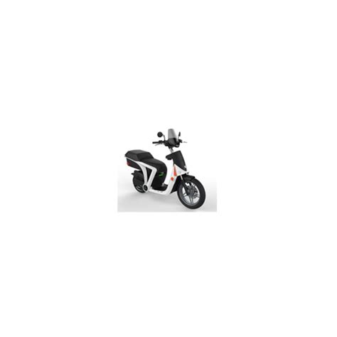 Mahindra GenZe Pictures | Mahindra GenZe Images and Photos in different ...