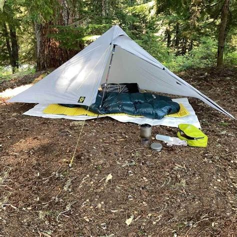 Six Moon Designs Deschutes Ultralight Backpacking Tarp | 68travel