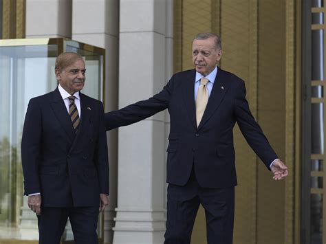 Geopolitical Pundits Call Out Pakistan Ploy to Play Tricks With Turkiye ...