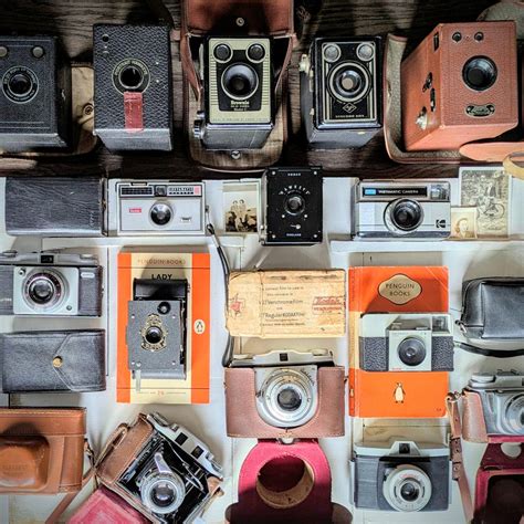 Vintage Camera. 1920s to 1960s Retro Cameras & Cases. Box/folding/slr Cameras. Agfa, Zeiss ...