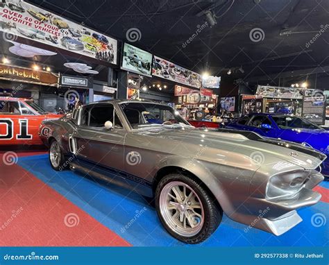 Hollywood Star Cars Museum in Gatlinburg, Tennessee Editorial Stock ...