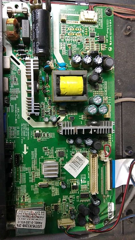 Inside Computer Motherboard 的图像结果