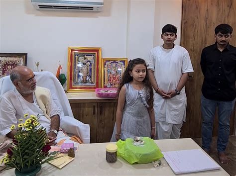 7 year old Nirali from Jamnagar got applause by presenting the work ...