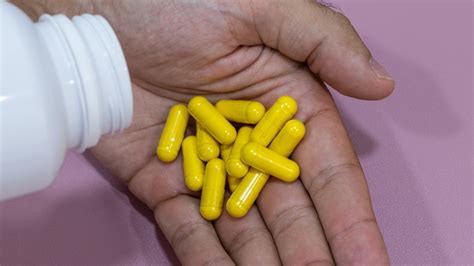 What is Berberine? What to Know About the Supplement and Weight Loss ...