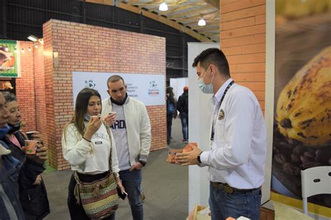 Bogotá se perfumó con aroma a café del Huila - TSM Noticias
