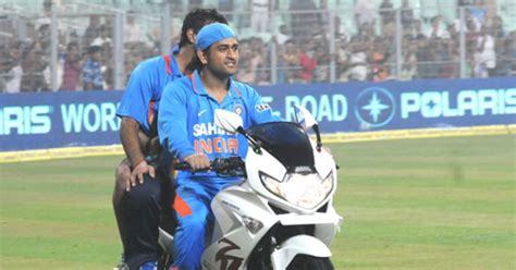 8 Times MS Dhoni Gave Us A Master Class In Life Lessons